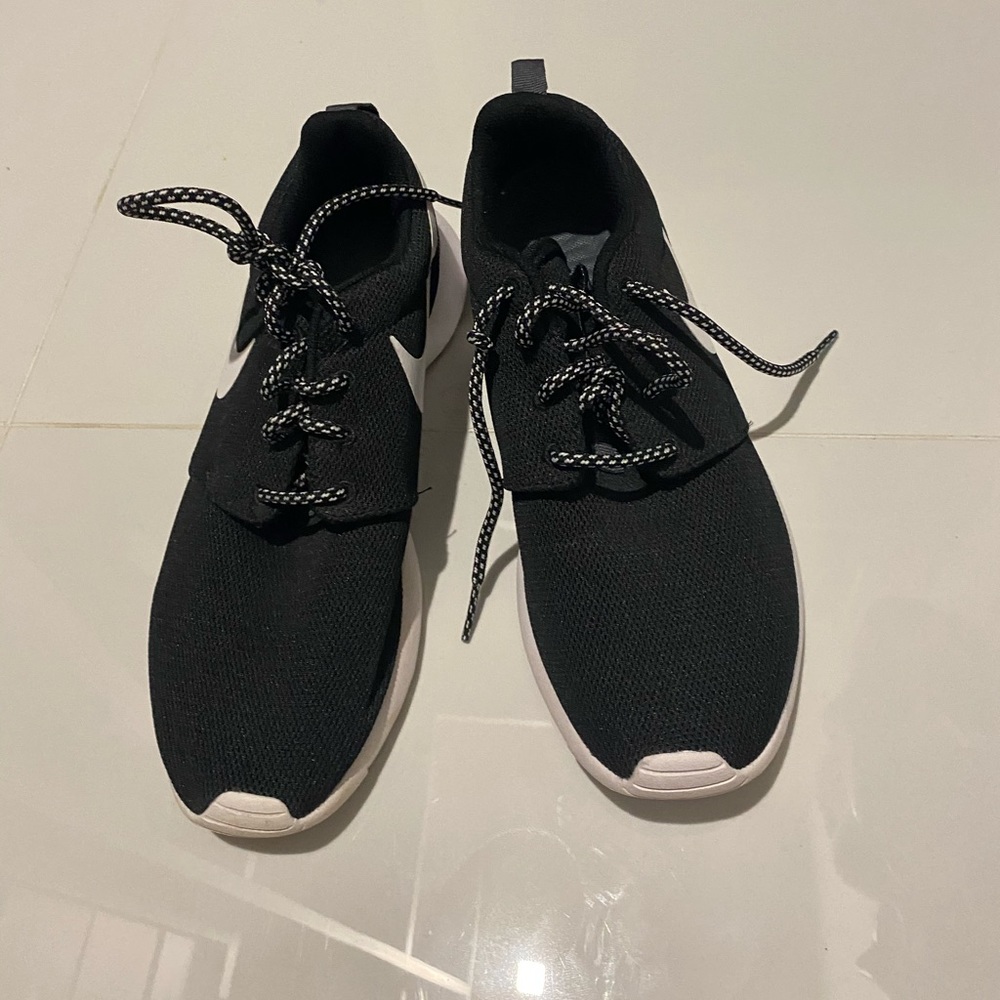 Nike Runners Size-7.5